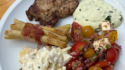 Ein Gruß vom Grillbuffet